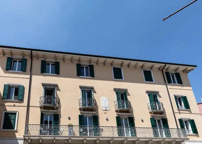 Palazzo Betteloni * Bardolino