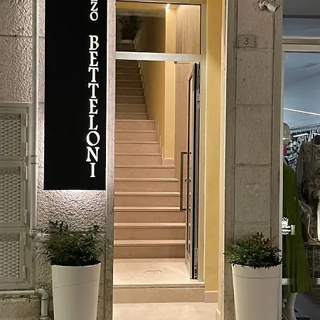 Apartman Palazzo Betteloni *