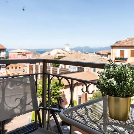 Palazzo Betteloni Apartman *